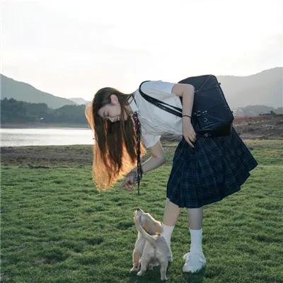 眼神阳光的男孩